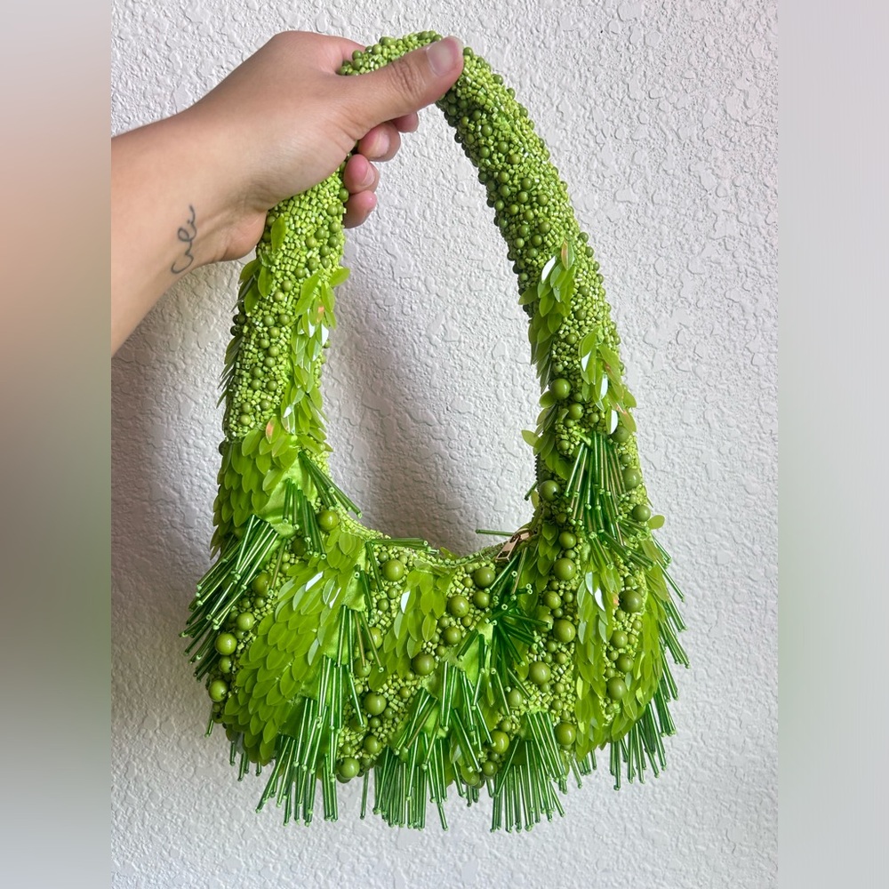 GREEN BEADED VRIAL BAG BY HANDCRAFTED BY INDIA - Picture 1 of 8